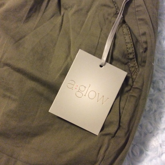 maternity a:glow shorts olive green size 16/18 - Picture 3 of 8